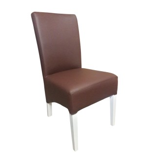 wygodne krzesła drewniane tapicerowane wyposażenie salon jadalnia restauracja hotel